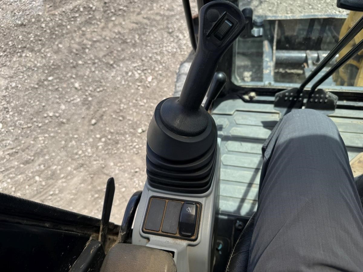 2022 Caterpillar 305E2 CR Mini Excavator - Image 37