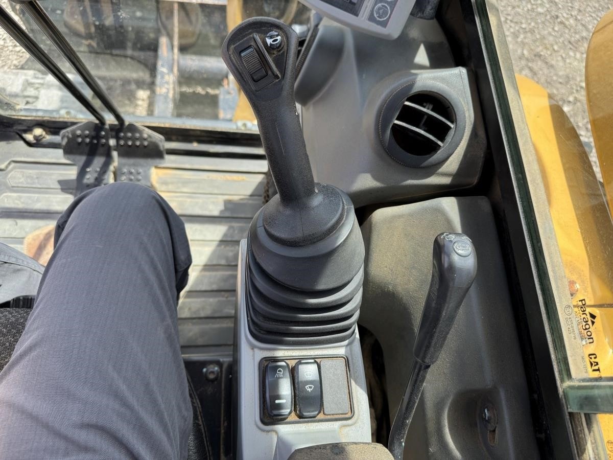 2022 Caterpillar 305E2 CR Mini Excavator - Image 39