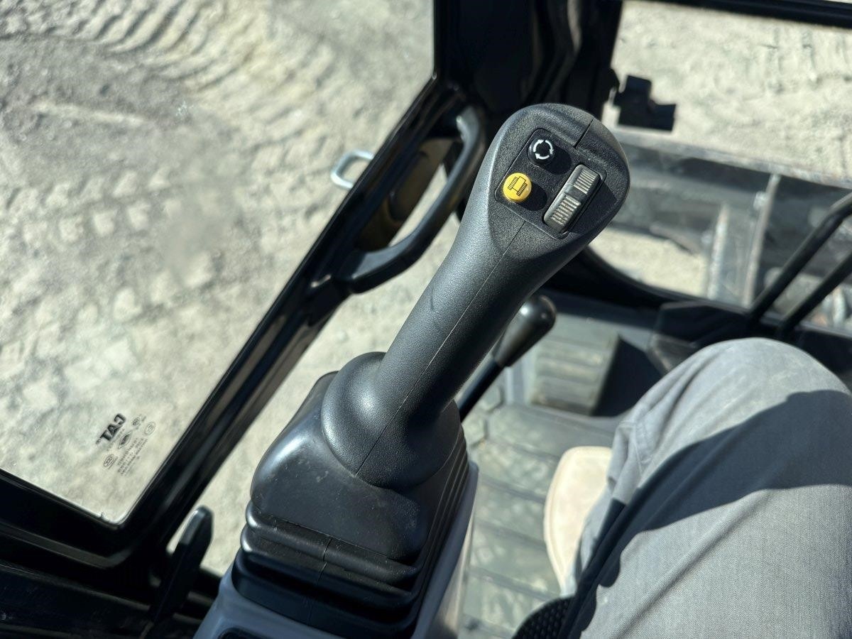 2022 Caterpillar 306CR Hydraulic Excavator - Image 39