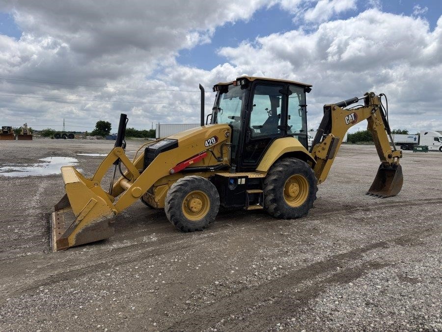 2021 Caterpillar 420 Backhoe Loader