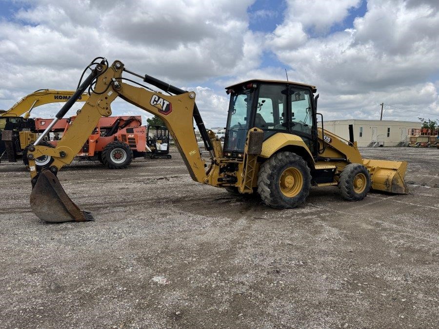2021 Caterpillar 420 Backhoe Loader - Image 5
