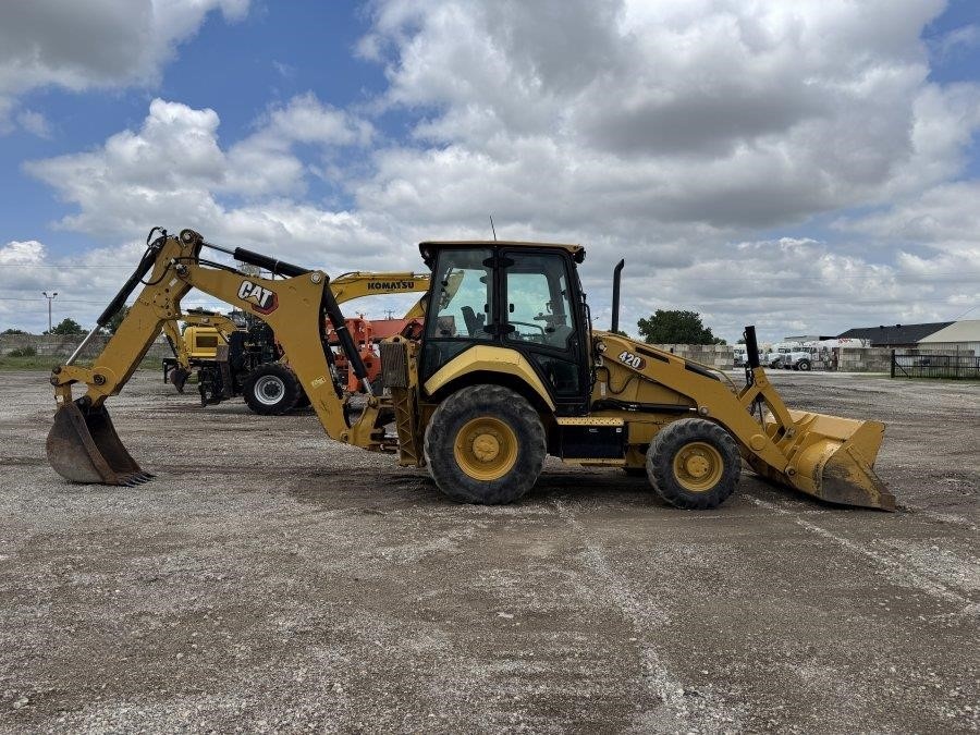 2021 Caterpillar 420 Backhoe Loader - Image 6