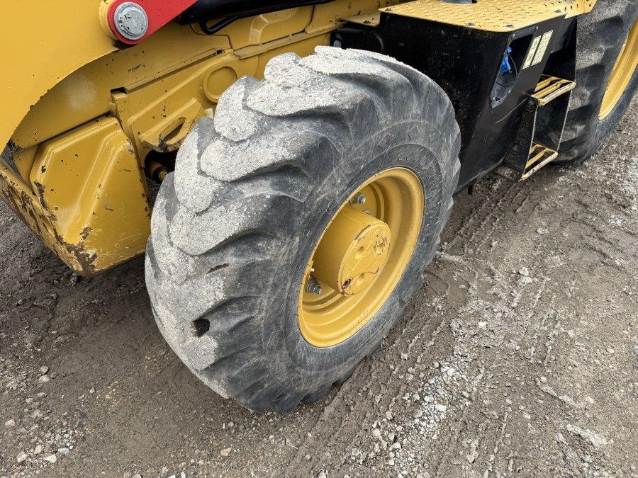 2021 Caterpillar 420 Backhoe Loader - Image 10