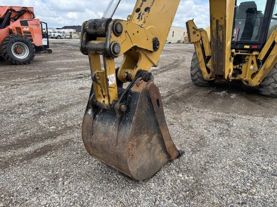 2021 Caterpillar 420 Backhoe Loader - Image 18