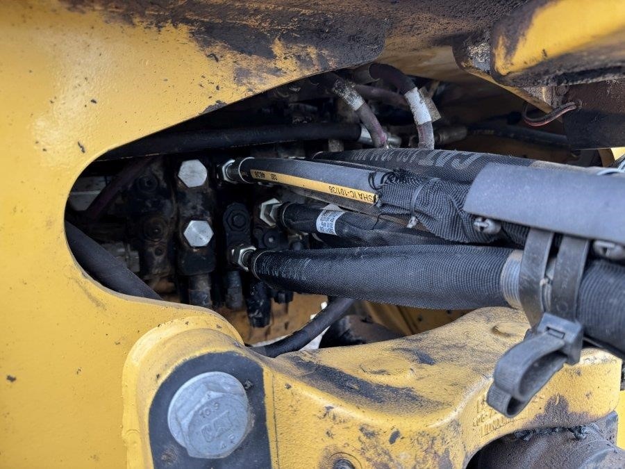 2021 Caterpillar 420 Backhoe Loader - Image 33