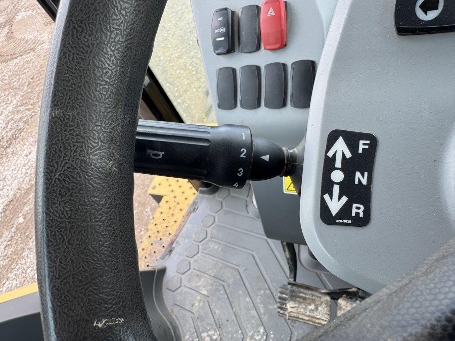 2021 Caterpillar 420 Backhoe Loader - Image 40
