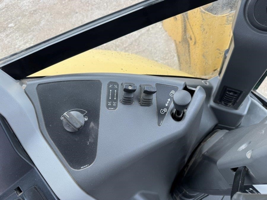 2021 Caterpillar 420 Backhoe Loader - Image 45