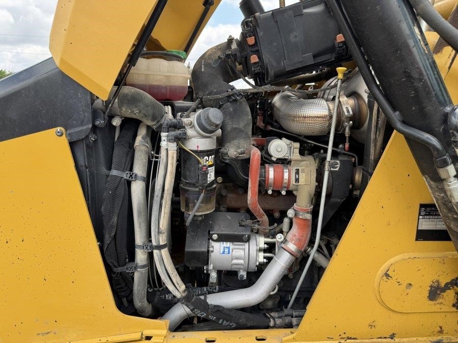 2021 Caterpillar 420 Backhoe Loader - Image 48