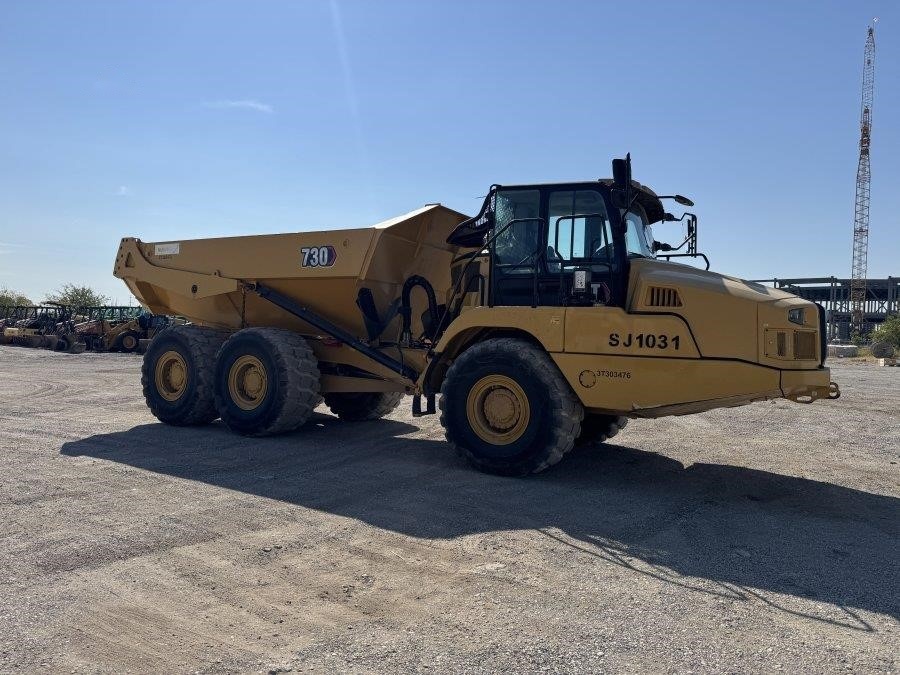 2024 Caterpillar 730 Articulated Dump Truck - Image 7