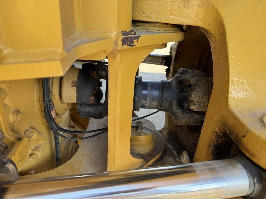 2024 Caterpillar 730 Articulated Dump Truck - Image 11