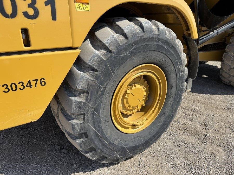 2024 Caterpillar 730 Articulated Dump Truck - Image 13