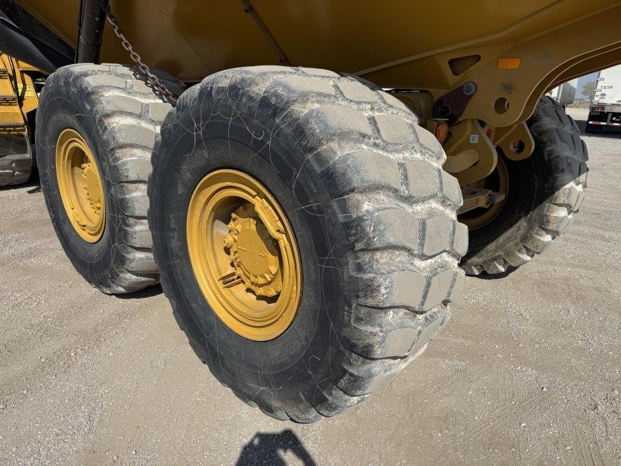 2024 Caterpillar 730 Articulated Dump Truck - Image 16