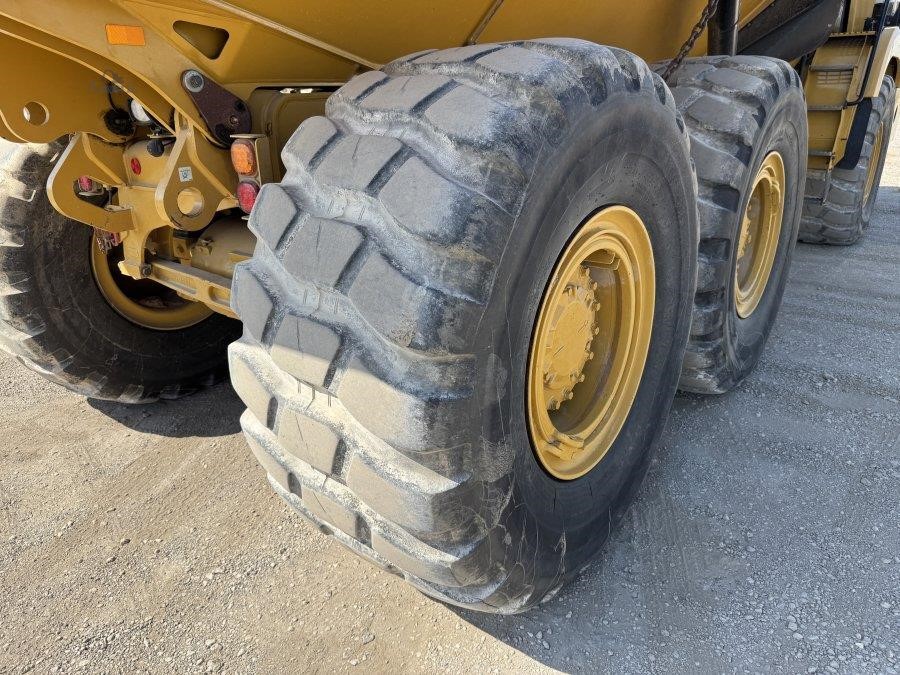 2024 Caterpillar 730 Articulated Dump Truck - Image 19