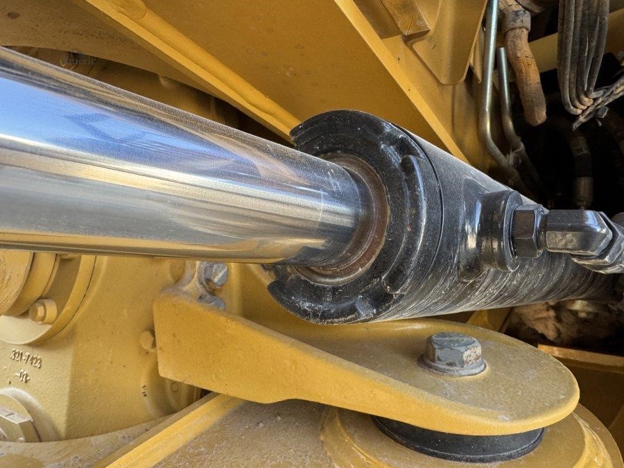 2024 Caterpillar 730 Articulated Dump Truck - Image 22