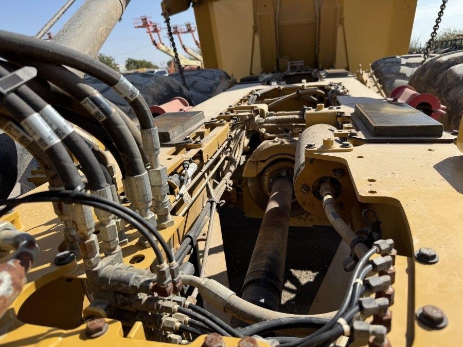 2024 Caterpillar 730 Articulated Dump Truck - Image 40