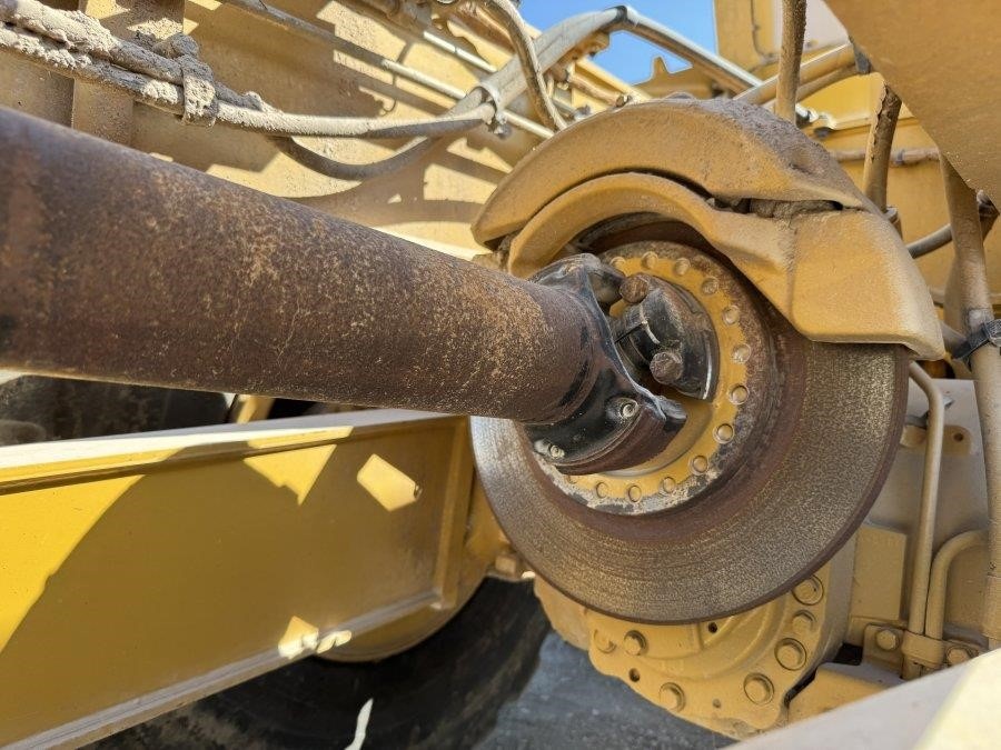 2024 Caterpillar 730 Articulated Dump Truck - Image 41