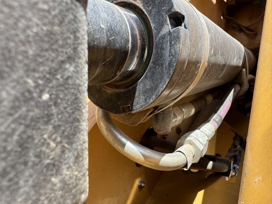 2023 Caterpillar 910 Wheel Loader - Image 20