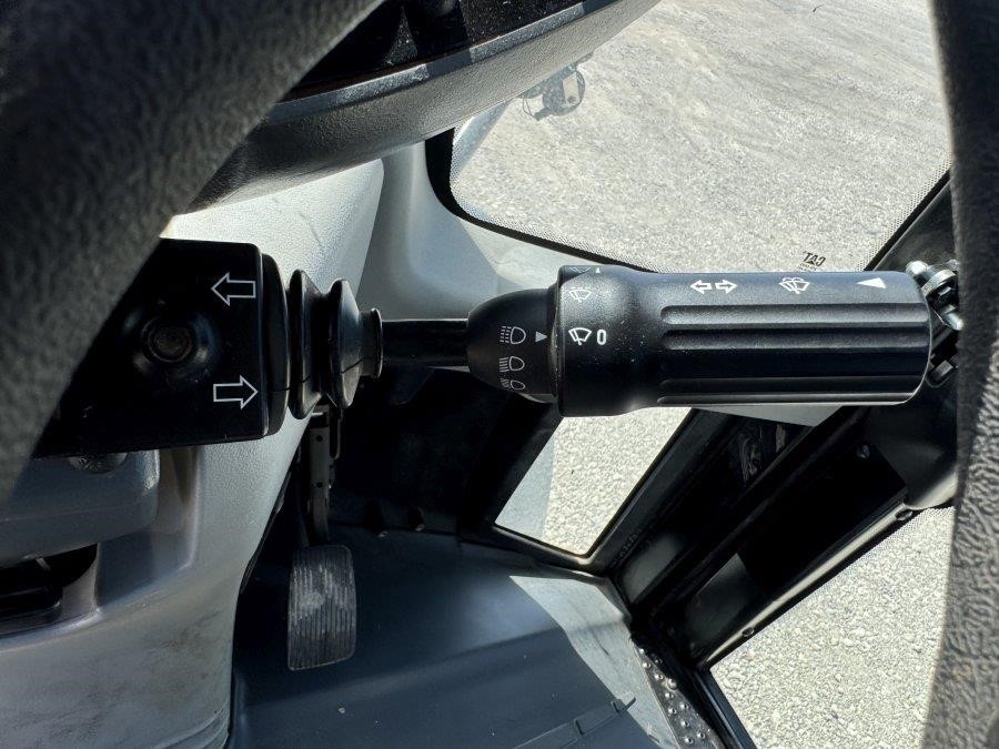 2023 Caterpillar 910 Wheel Loader - Image 36