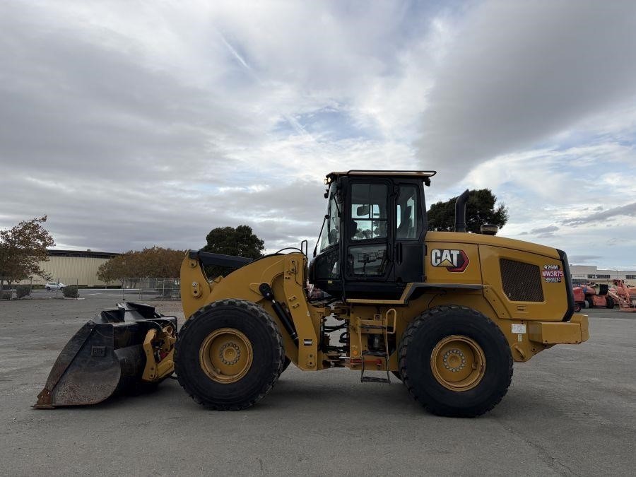 2021 Caterpillar 926M Wheel Loader - Image 2