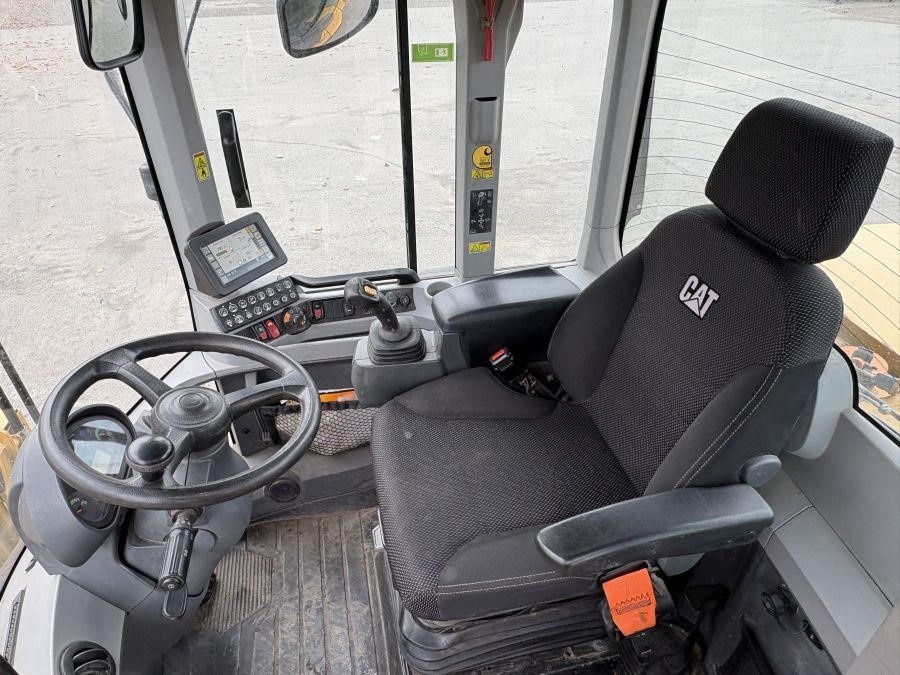 2021 Caterpillar 926M Wheel Loader - Image 17