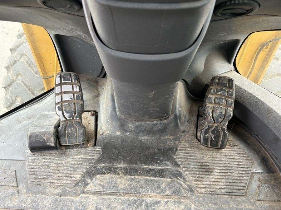 2021 Caterpillar 926M Wheel Loader - Image 18