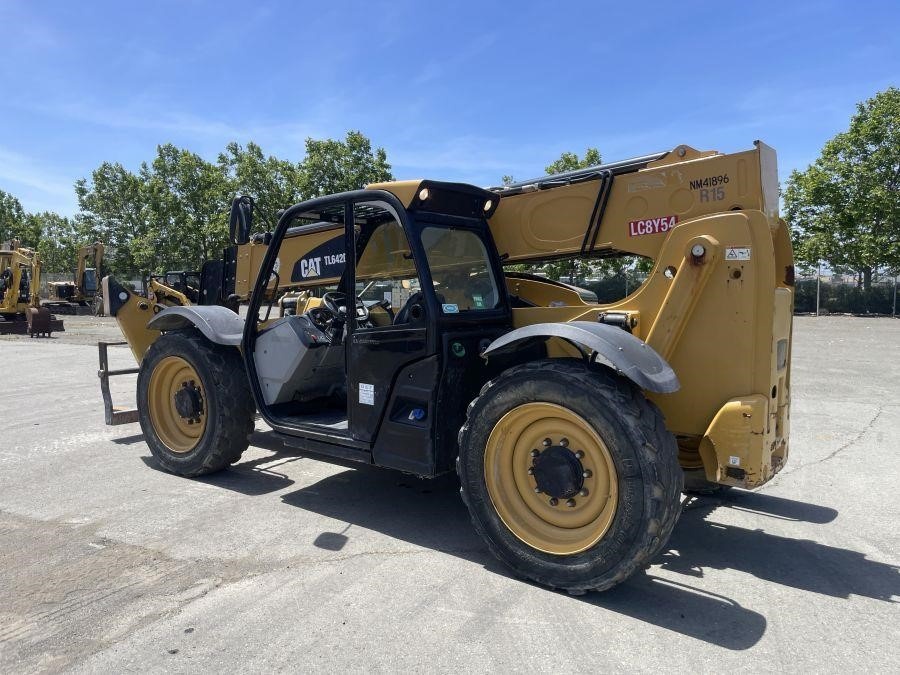 2016 Caterpillar TL642D Telehandler - Image 3