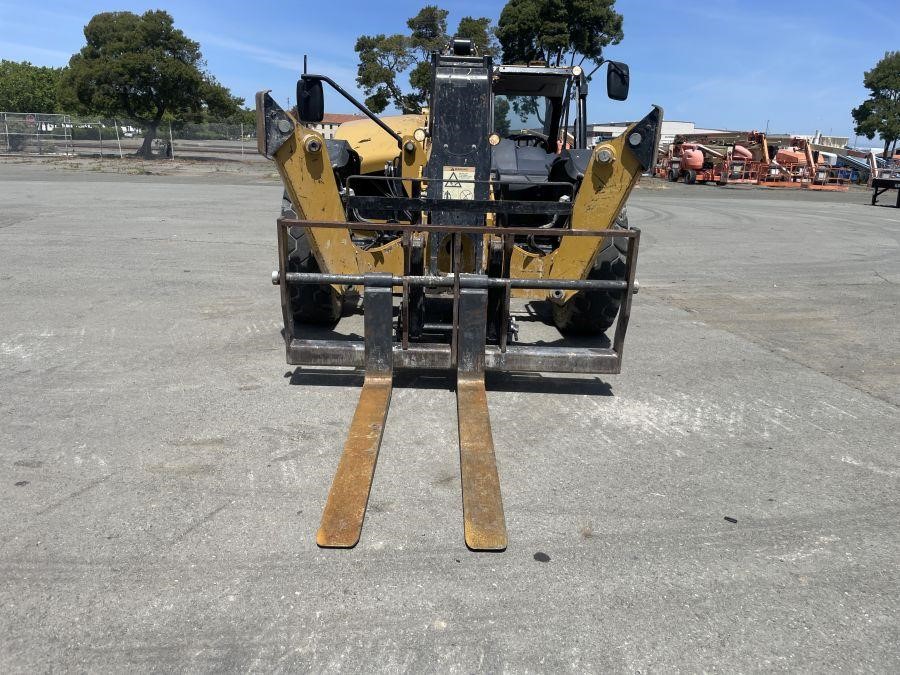 2016 Caterpillar TL642D Telehandler - Image 8