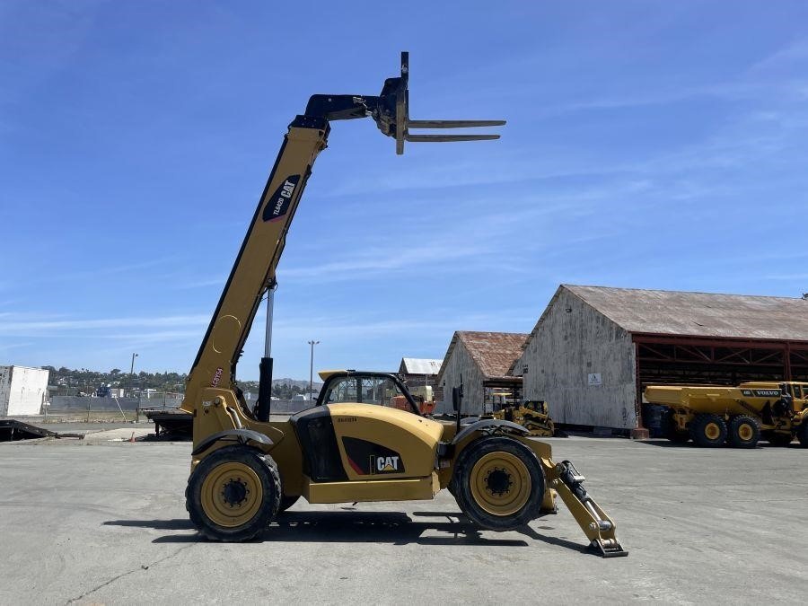 2016 Caterpillar TL642D Telehandler - Image 28