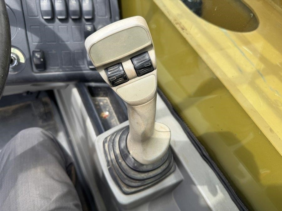 2020 Caterpillar TL943D Telehandler - Image 42