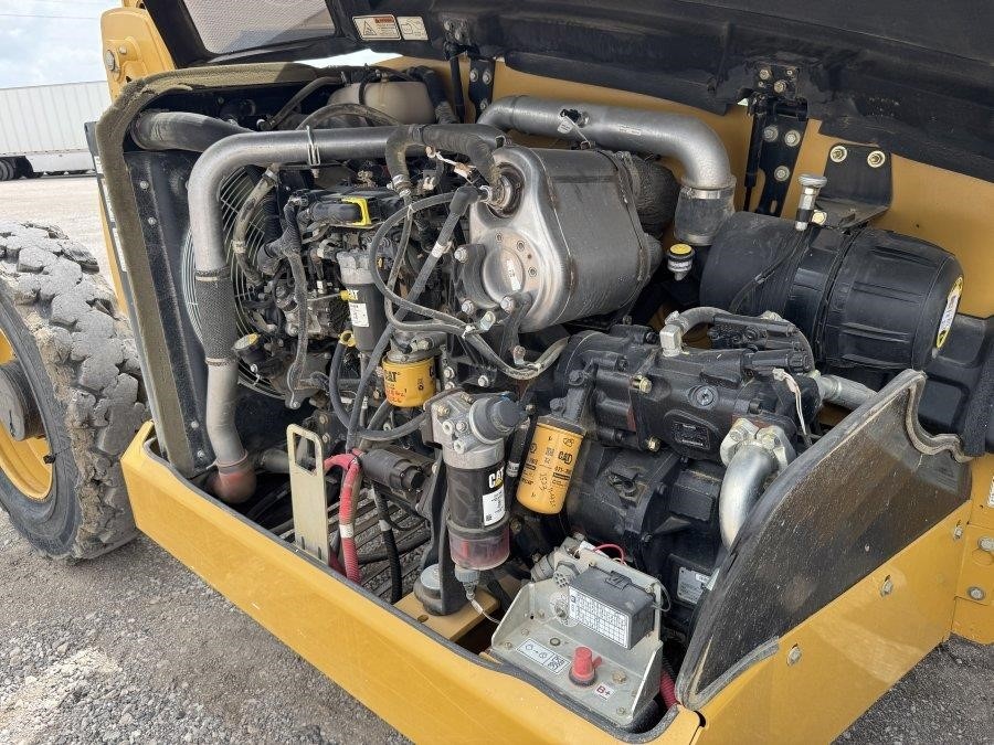2020 Caterpillar TL943D Telehandler - Image 46