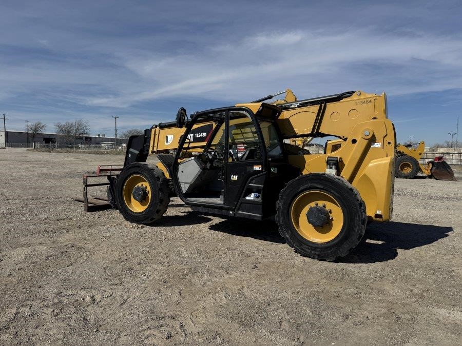 2019 Caterpillar TL943D Telehandler - Image 3