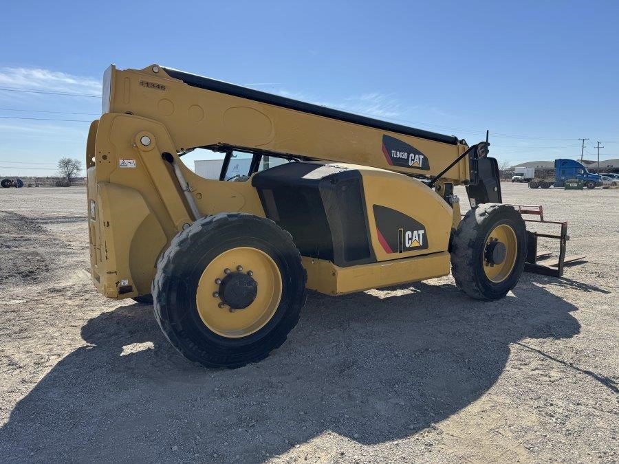 2019 Caterpillar TL943D Telehandler - Image 5