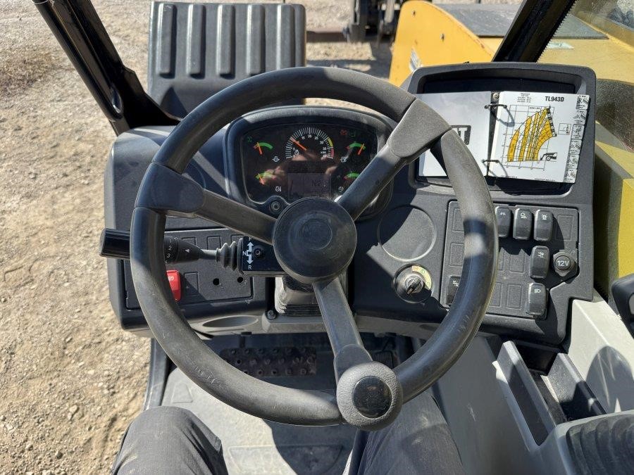 2019 Caterpillar TL943D Telehandler - Image 19