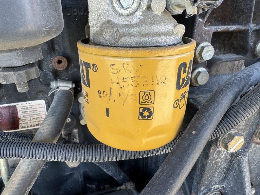 2019 Caterpillar TL943D Telehandler - Image 27