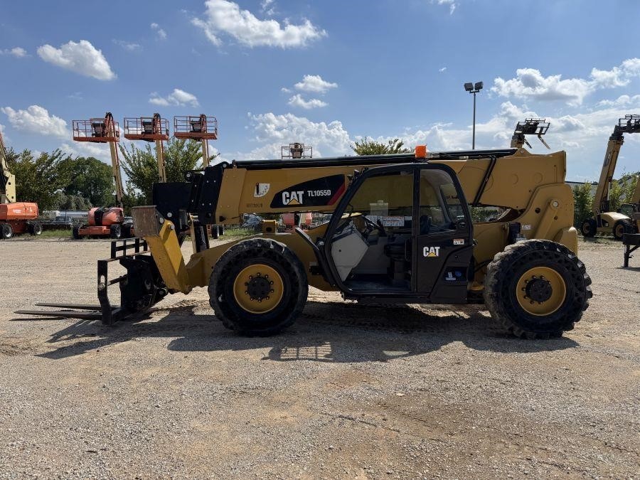2018 Caterpillar TL1055D Telehandler - Image 2