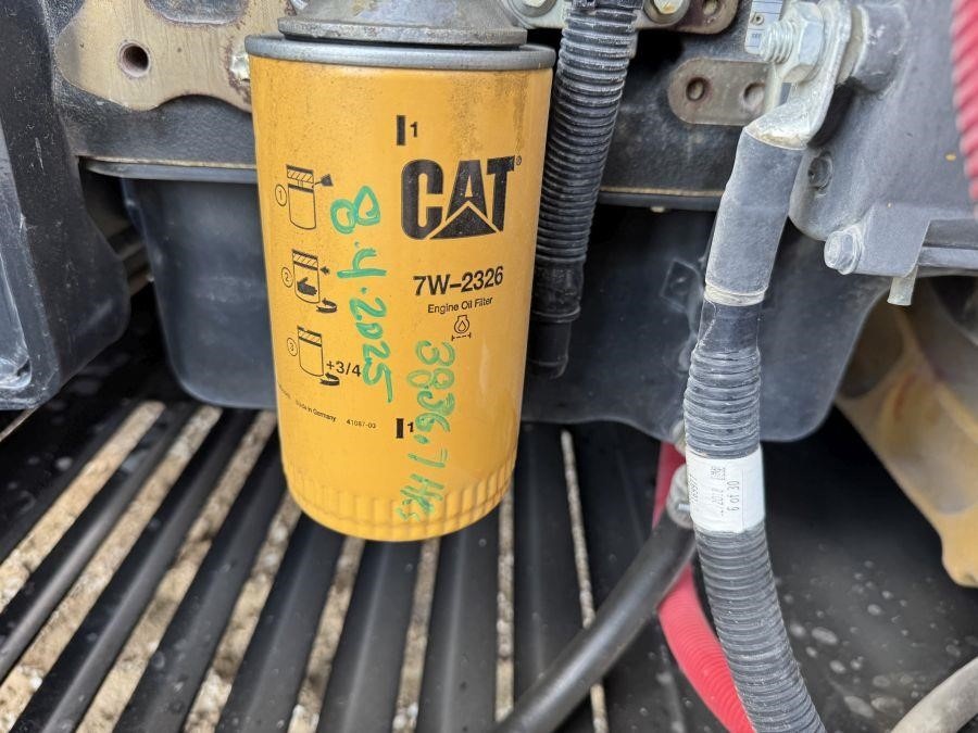 2018 Caterpillar TL1055D Telehandler - Image 28