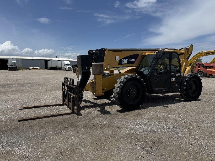 2020 Caterpillar TL1255D Telehandler