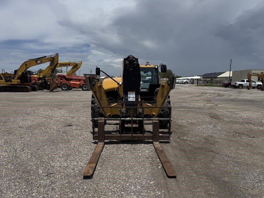 2020 Caterpillar TL1255D Telehandler - Image 8