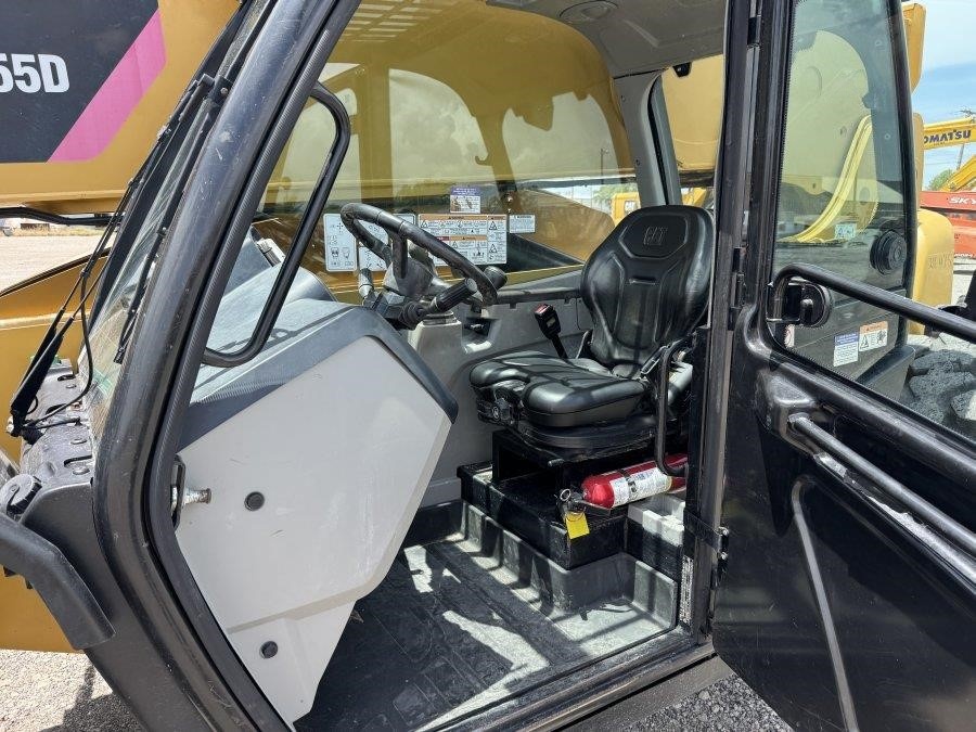 2020 Caterpillar TL1255D Telehandler - Image 30