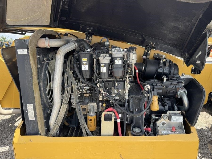 2020 Caterpillar TL1255D Telehandler - Image 43