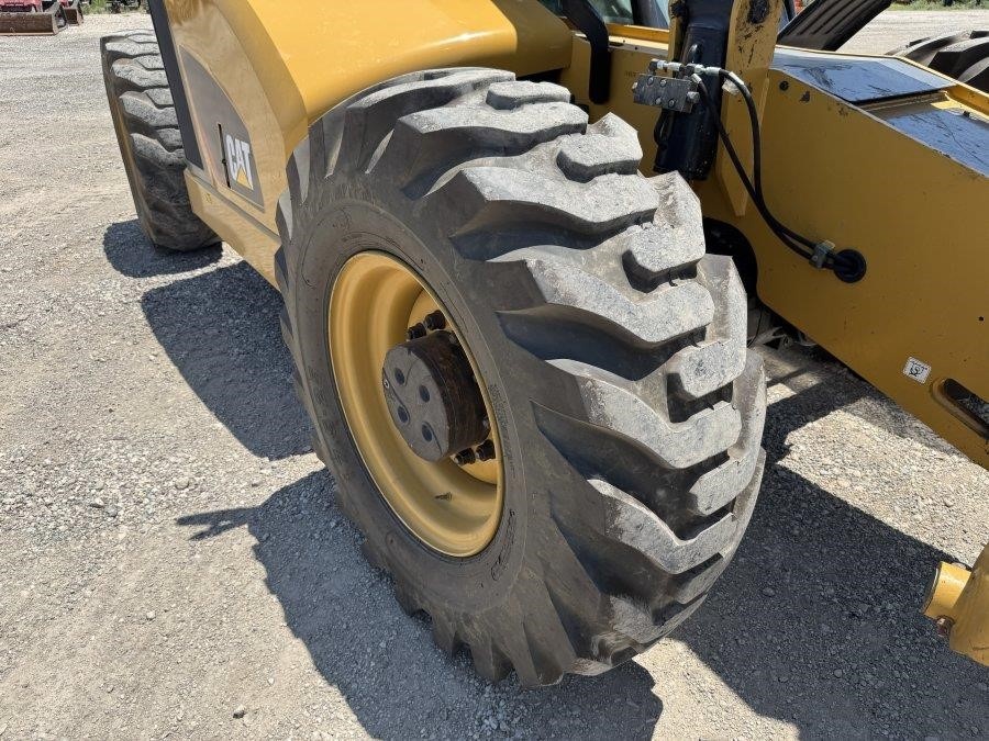 2019 Caterpillar TL1255D Telehandler - Image 9
