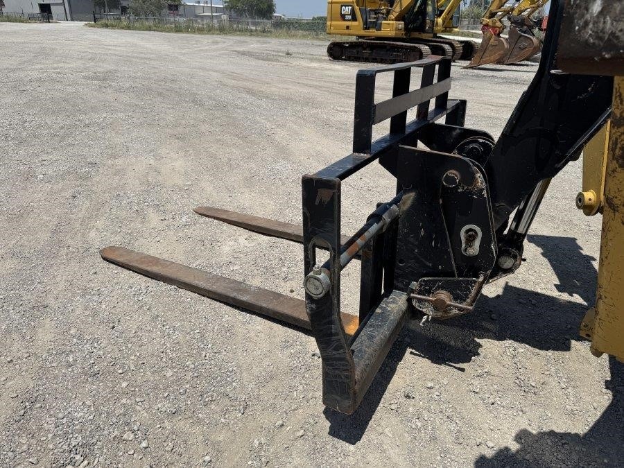 2019 Caterpillar TL1255D Telehandler - Image 13