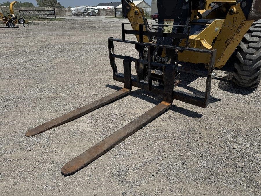 2019 Caterpillar TL1255D Telehandler - Image 14