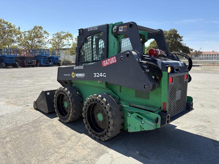 2019 Deere 324G Skid Steer - Image 3