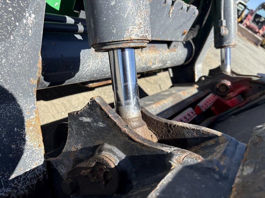 2019 Deere 324G Skid Steer - Image 18
