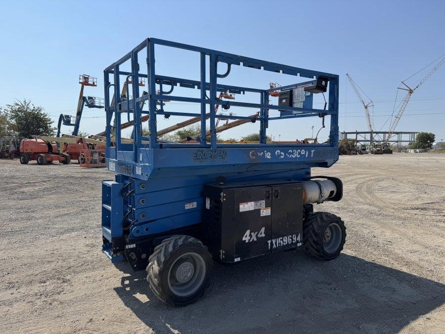 2017 Genie GS3369RT Rough Terrain Scissor Lift - Image 5