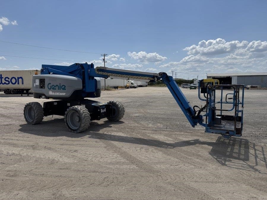 2018 Genie Z60-37FE Articulating Boom Lift - Image 7