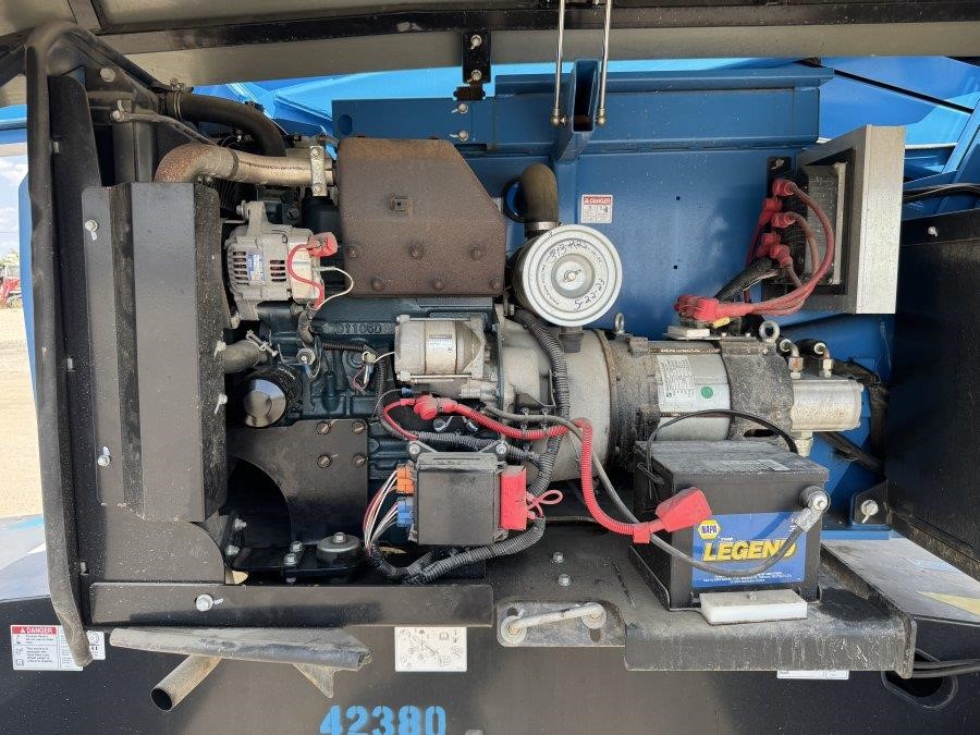 2018 Genie Z60-37FE Articulating Boom Lift - Image 32