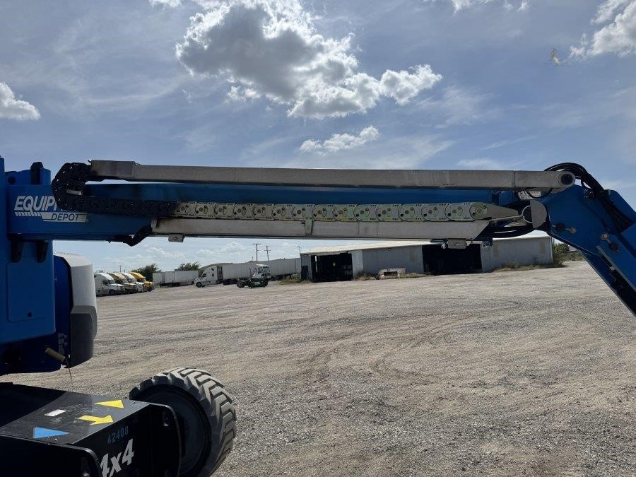 2018 Genie Z60-37FE Articulating Boom Lift - Image 22