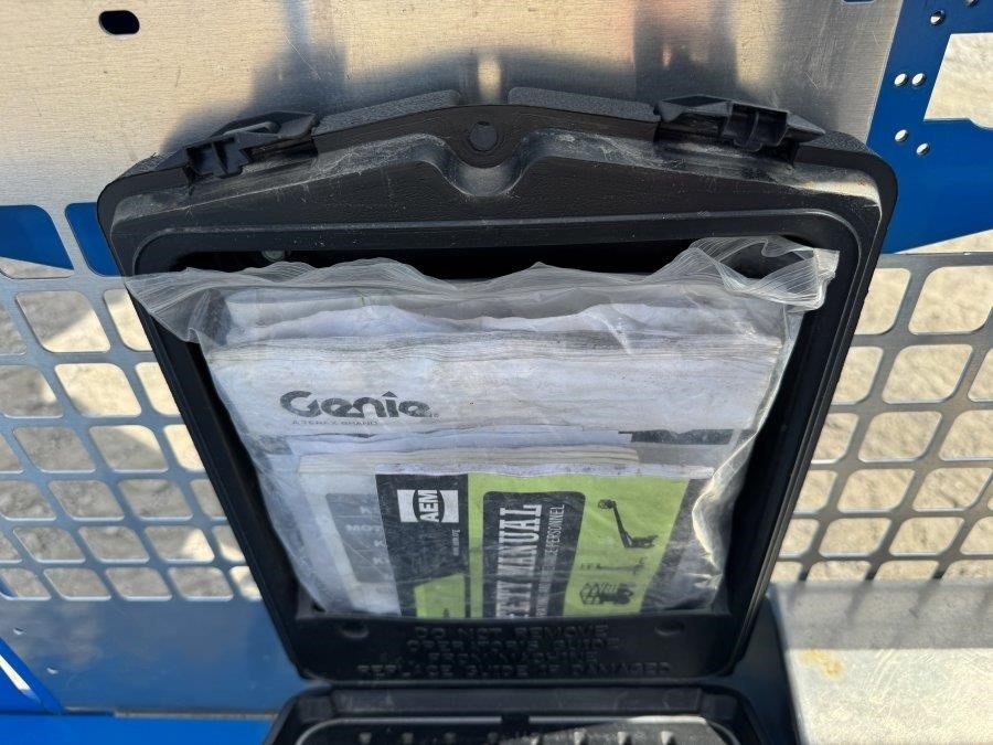 2018 Genie Z60-37FE Articulating Boom Lift - Image 30